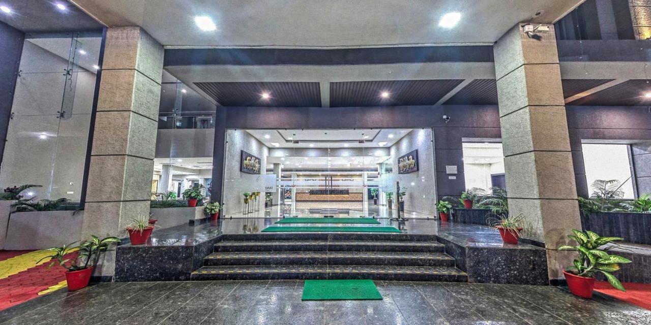 The Aanandam Hotel Resort Itārsi Exterior foto