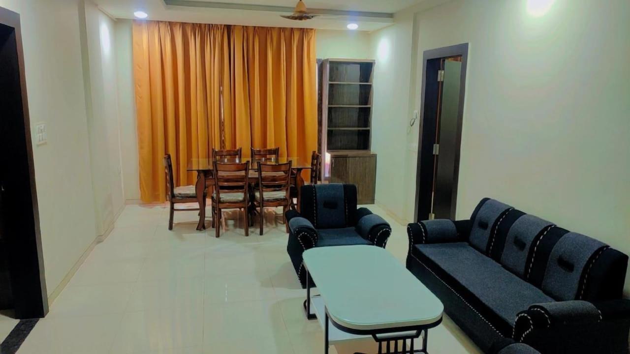 The Aanandam Hotel Resort Itārsi Exterior foto